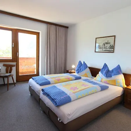 Apartment Apartment On The Ski Slope In Maishofen *