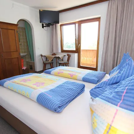 Apartment Apartment On The Ski Slope In Maishofen