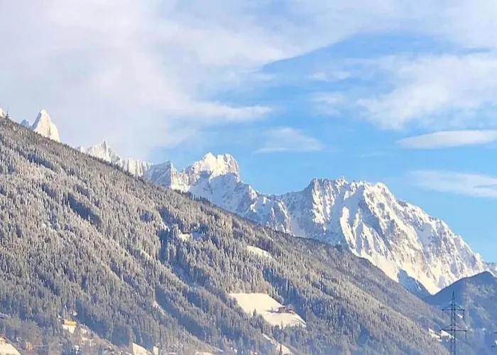 In Near Slopes * ميشوفن